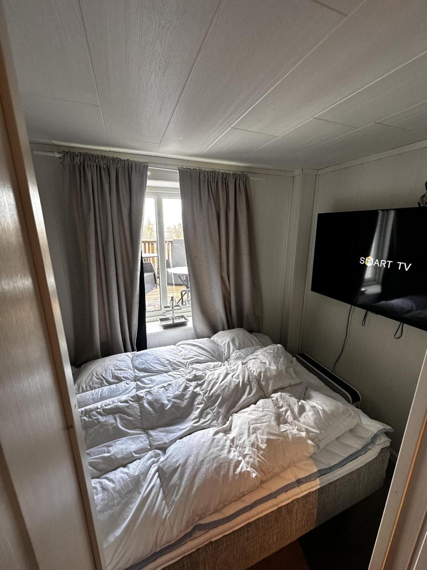 Kb Basement Apartment Sørvågen Esterno foto
